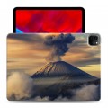 Дизайнерский пластиковый чехол для Ipad Pro 11 (2020) вулкан