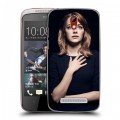 Дизайнерский пластиковый чехол для HTC Desire 500 Эмма Стоун
