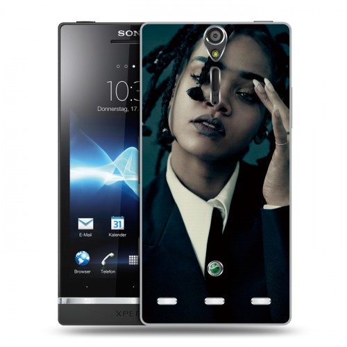 Дизайнерский пластиковый чехол для Sony Xperia S Риана