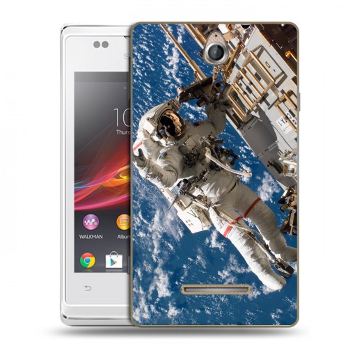 Дизайнерский пластиковый чехол для Sony Xperia E Космонавт