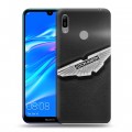 Дизайнерский пластиковый чехол для Huawei Y6 (2019) Aston Martin