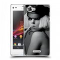 Дизайнерский пластиковый чехол для Sony Xperia L Леди Гага