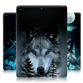 Дизайнерский силиконовый чехол для Ipad (2018) Волки